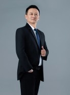 劉偉